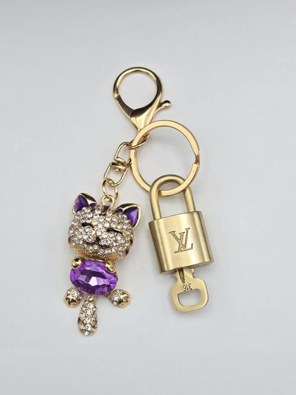Louis Vuitton Gold Padlock 🔒 Key Set Authentic LV w/ Unbranded Cat Keychain